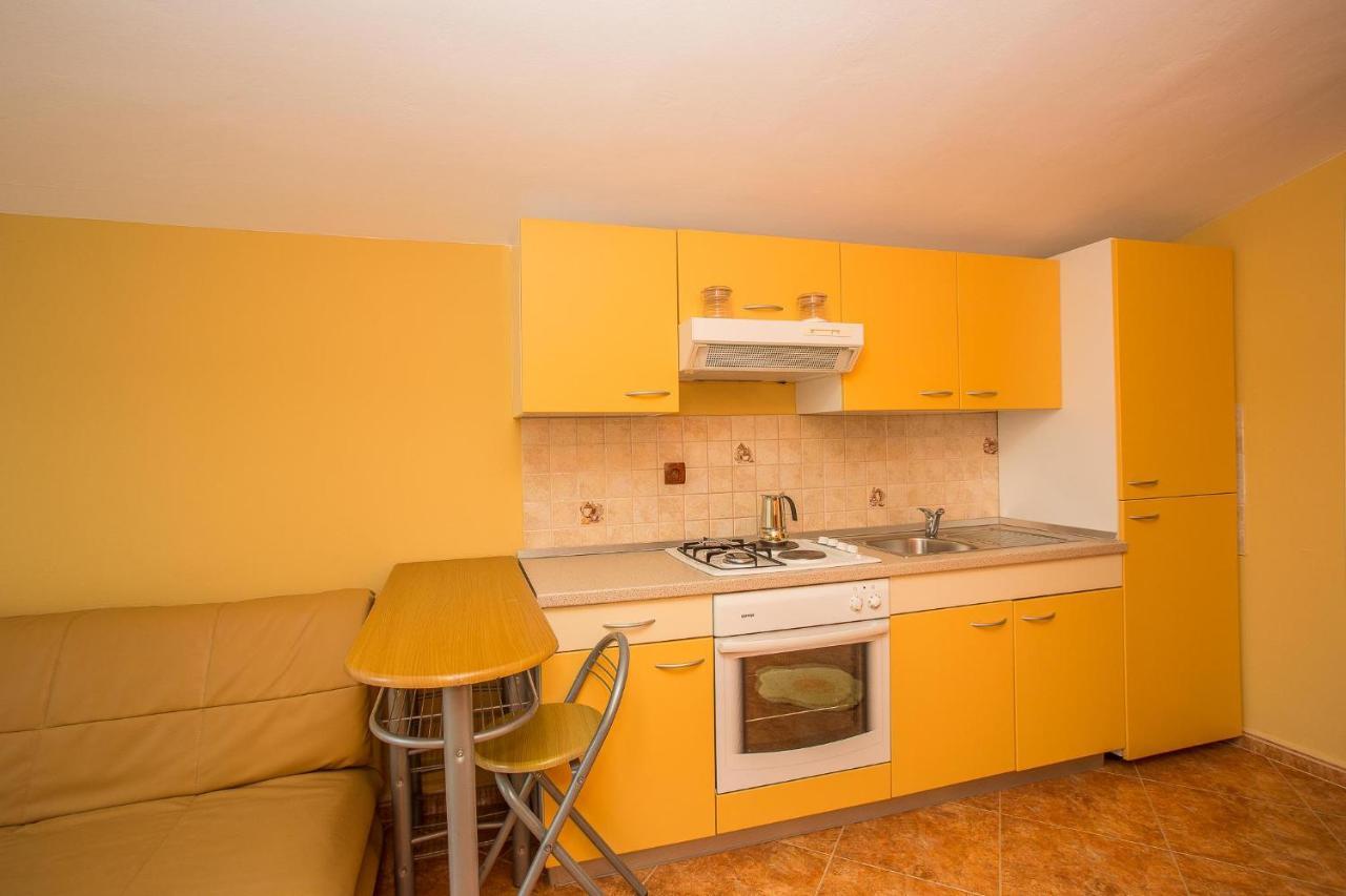Apartments Nada Palit Exterior foto